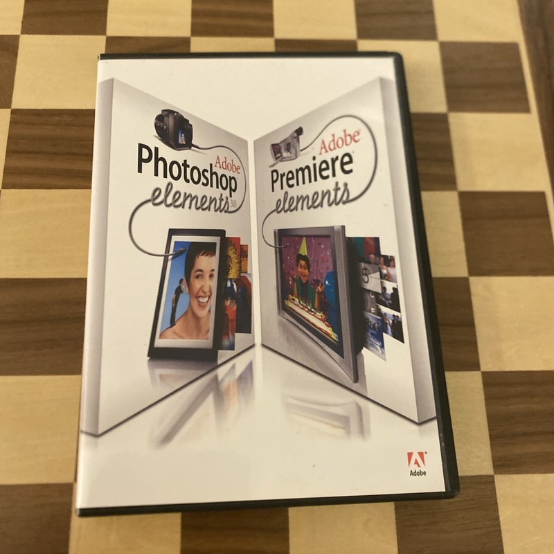 Adobe Photoshop Elements 3.0 and Premiere Elements 2004 w/ Serial Numbers (4 CD)