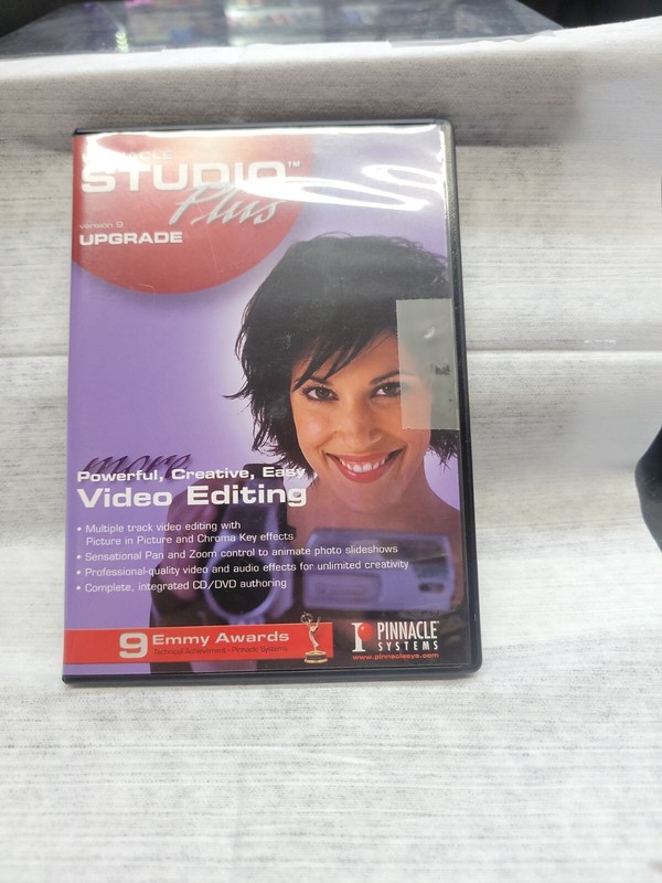 Pinnacle Studio Plus Version 9 Upgrade – 2 Disks+ MANUAL + CODE
