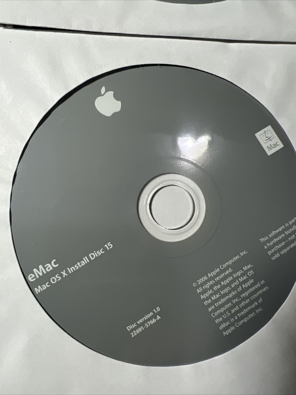 eMac Mac os x install disc 12-20 Disc Version 1.0 2006 Apple Computer Software gallery