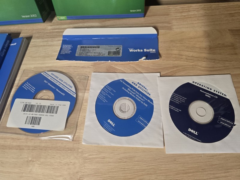 Microsoft Windows XP Home Edition 2002 Upgrade with Key Dell MS Works Bundle gallery