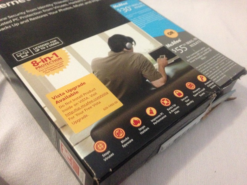 McAfee internet security suite 2007 - 8 in 1 protection 3 Pc's NIP gallery
