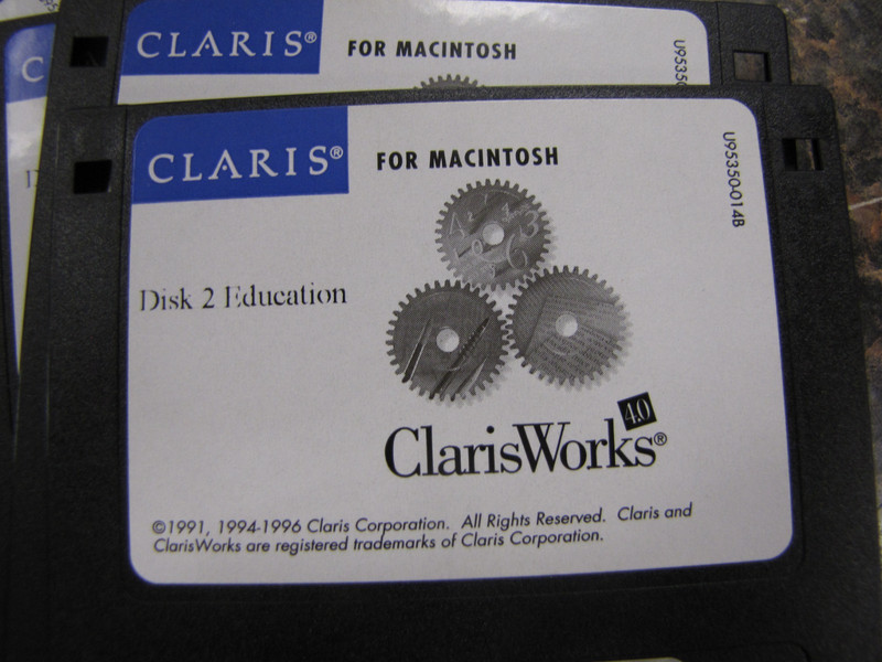 ClarisWorks 4 Software for Macintosh w/ 3.5" Disks Complete in Big Box -NH36 gallery