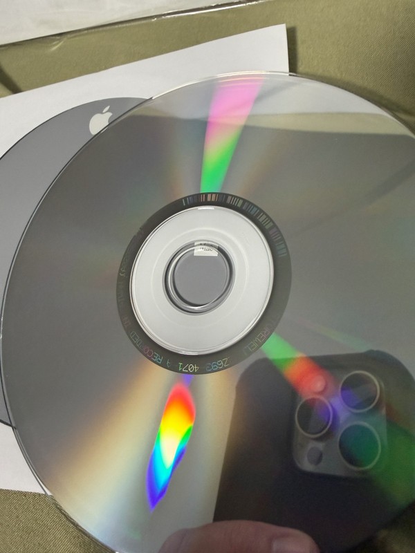 Apple iMAC OSX Tiger setup disks gallery