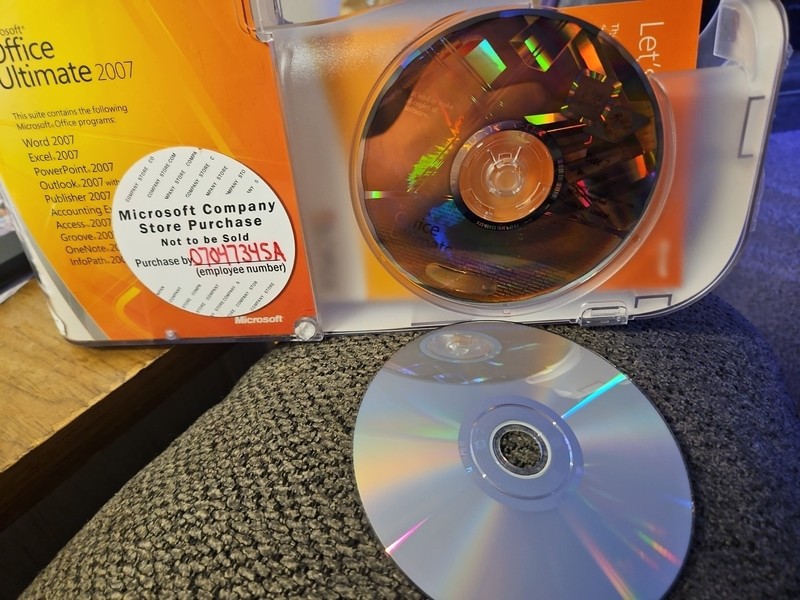 Microsoft Office Ultimate 2007 W/Product Key 2 Disc Set English Immaculate Discs gallery