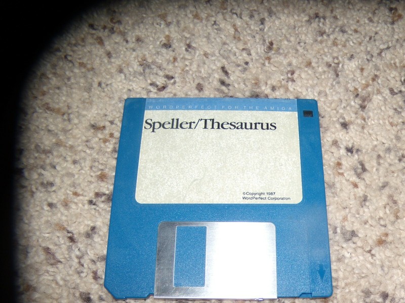 Speller/Thesaurus Commodore Amiga on 3.5″ disk