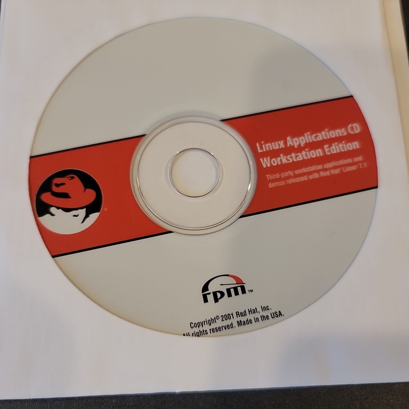 Vintage Red Hat Linux 7.1 Operating System c2001 gallery