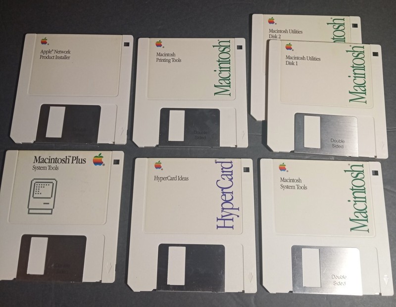 apple macintosh System Tools and Utilities Install 3.5″Floppy Disks 1990 Vintage