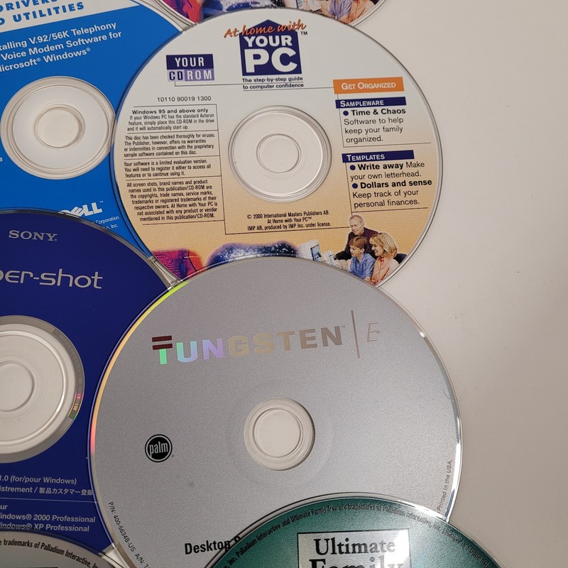 PC Software and Installation Media Lot Microsoft Windows, Family Tree 37 Discs gallery