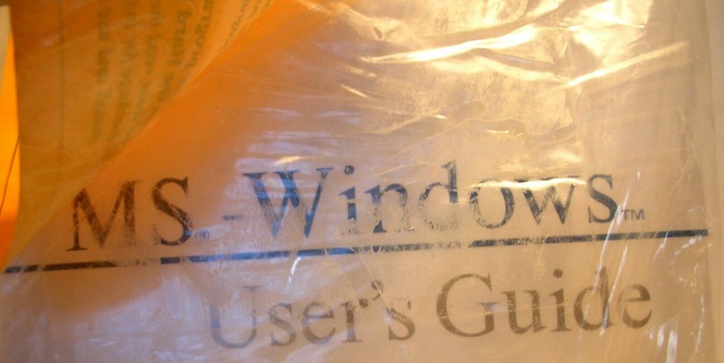 MEGA RARE NEW VINTAGE - WINDOWS MS-DOS 3.0 USERS GUIDE BOOK WITH 7 FLOPPY DISCS gallery