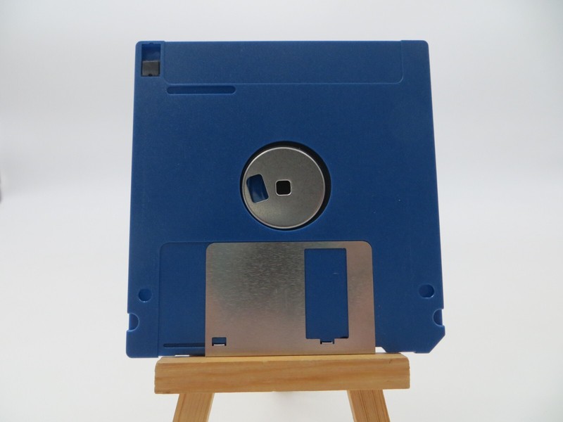 3.5" Floppy Disk SQUAREZ vintage 1994 Sofsource computer software disc gallery