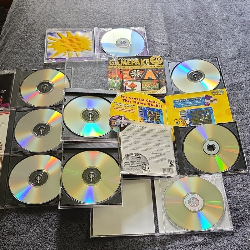 eGames Hasbro Board & Card Game CDs - Pictionary, Slingo Quest, Windows 95/98 gallery